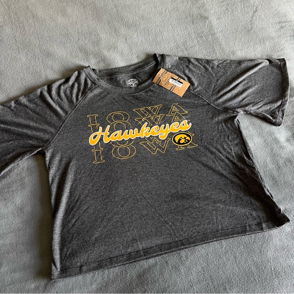 NCAA Iowa Hawkeyes Women's Crop T-Shirt M 8/10